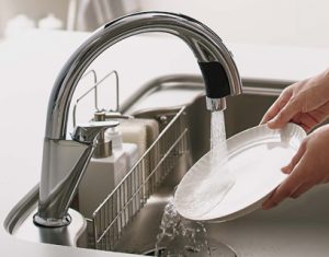ハンズフリー水栓で使いやすい